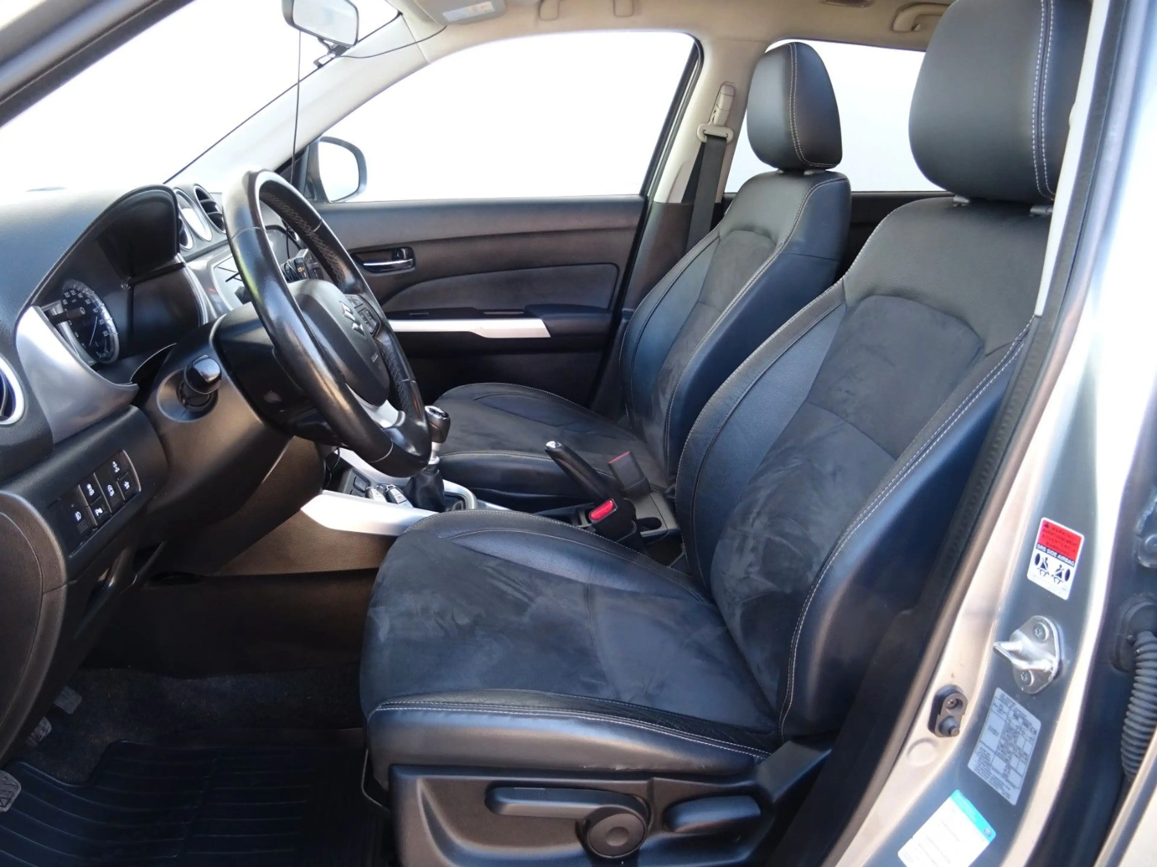 Suzuki Vitara 1.6 DDiS Comfort — photo 15