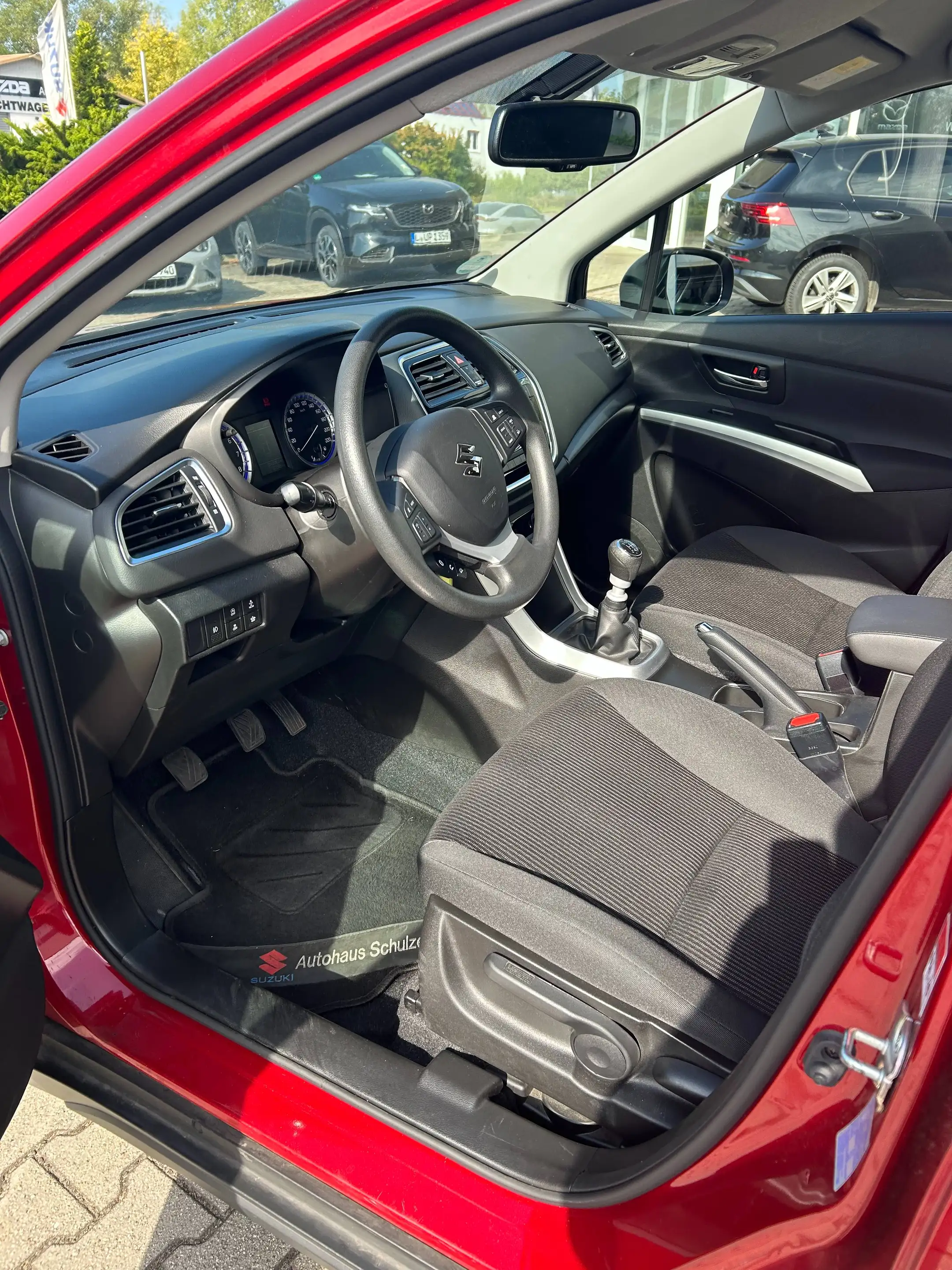 Suzuki SX4 S-Cross Club — photo 10