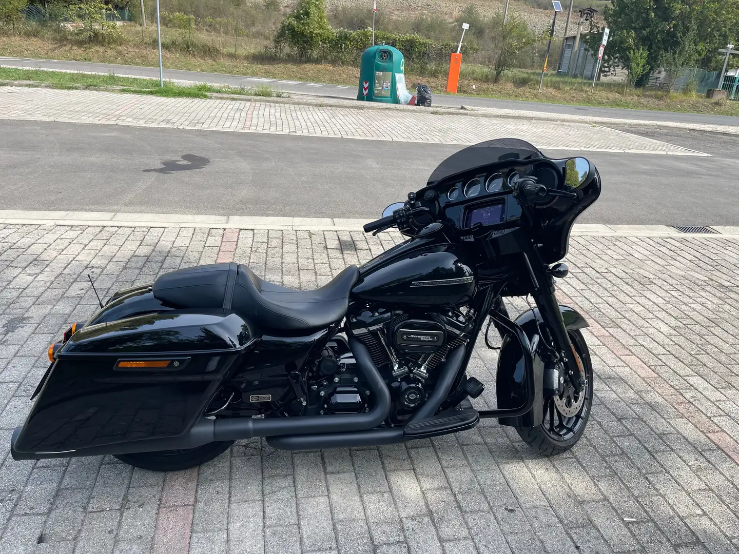 Harley-Davidson Street Glide Street Gilde 114 Negru - 2