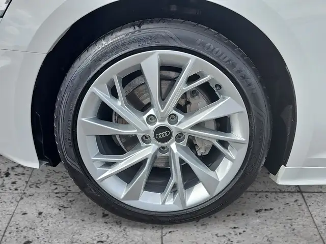 Audi A5 view 8