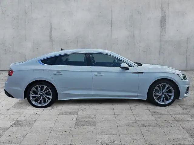 Audi A5 view 7