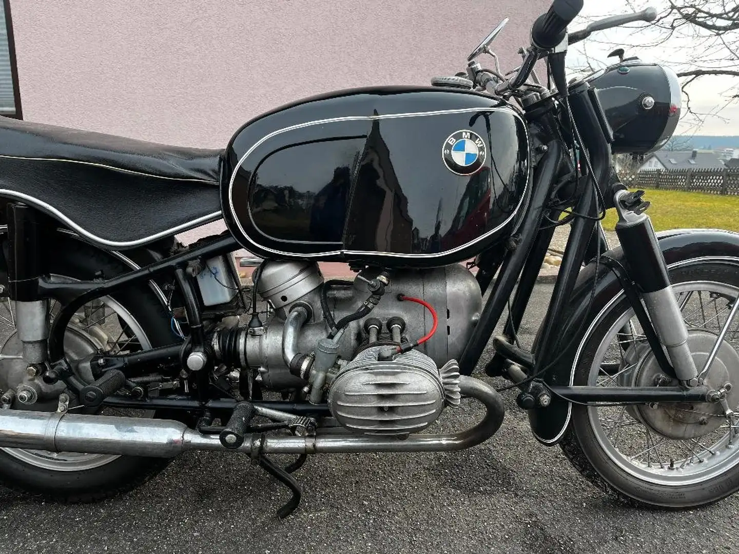 BMW R 50 mit 38L Hoske Tank und Schorsch Maier Bank Schwarz - 2