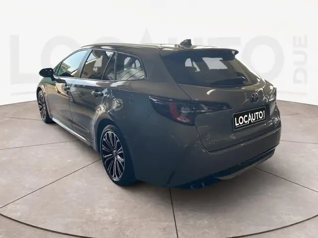 Toyota Corolla view 5
