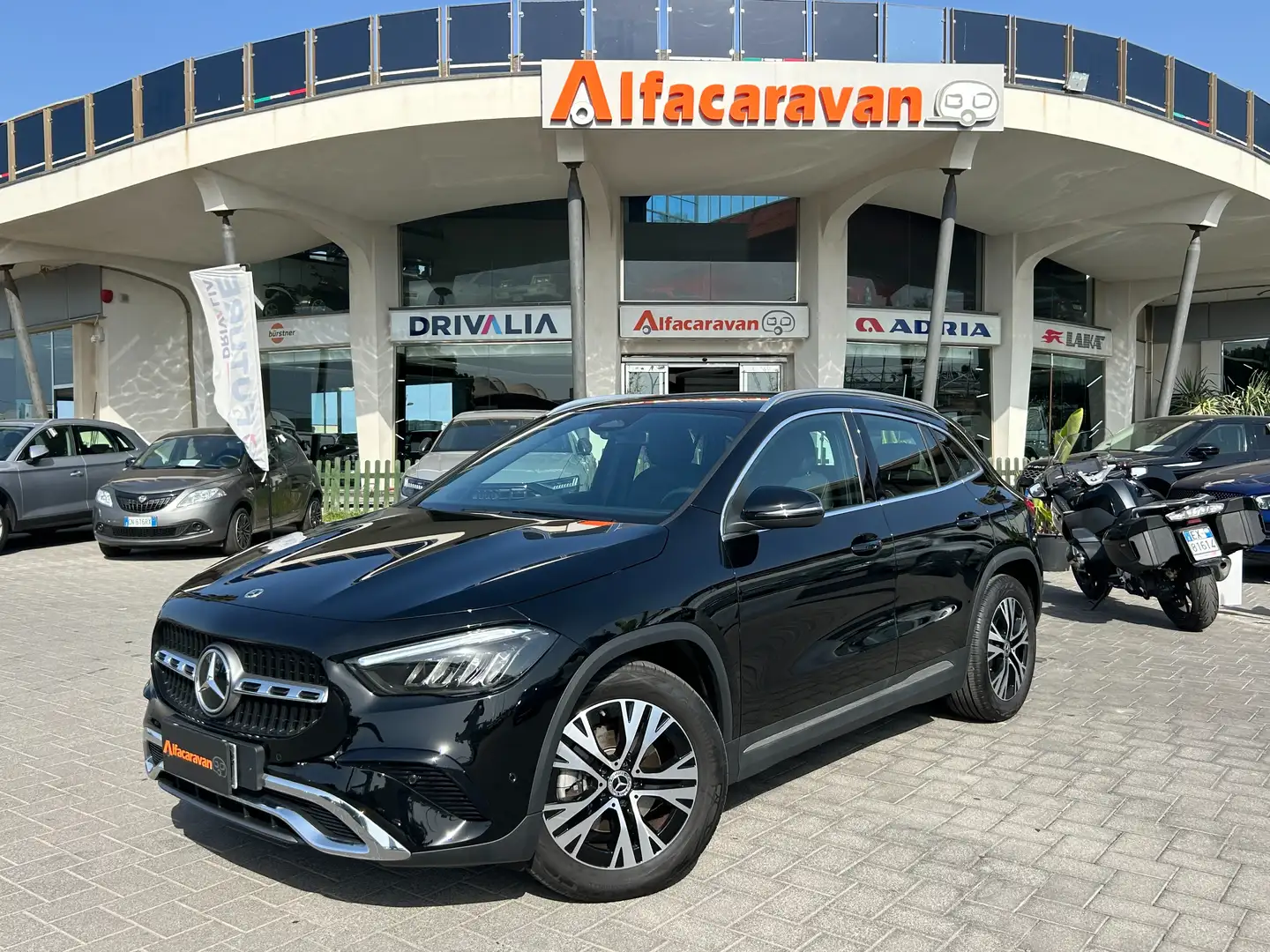 Mercedes-Benz GLA 200 GLA 200 d Progressive Advanced auto KM 0 Nero - 1