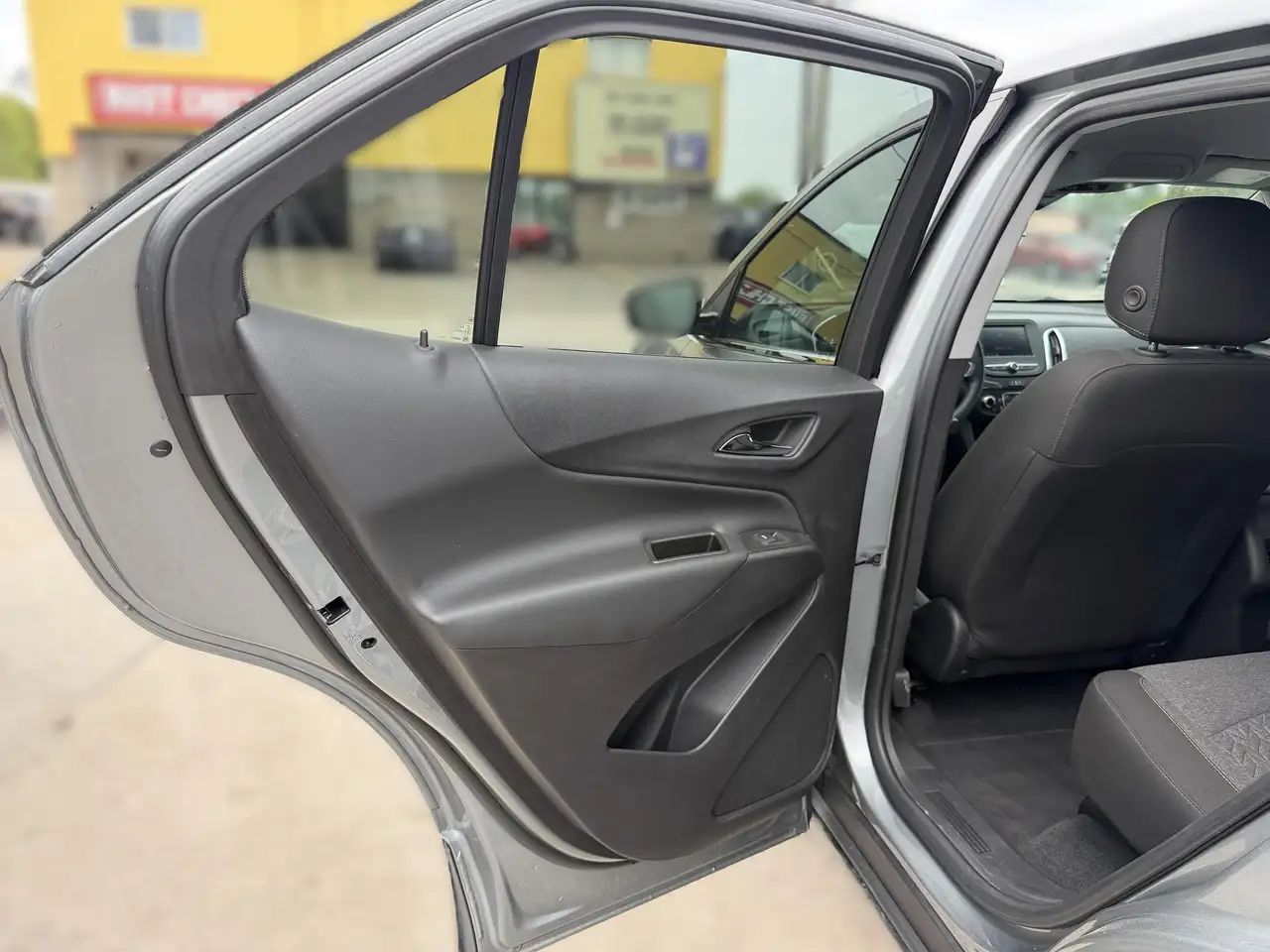 Chevrolet Equinox photo Chevrolet Equinox