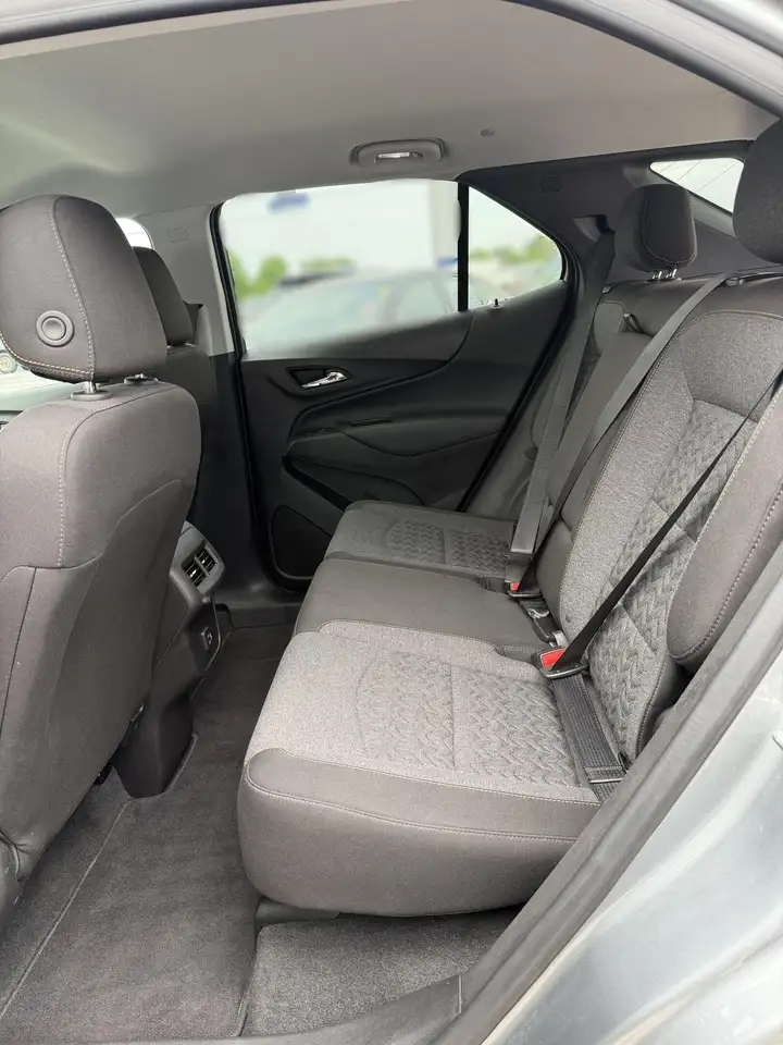 Chevrolet Equinox photo Chevrolet Equinox