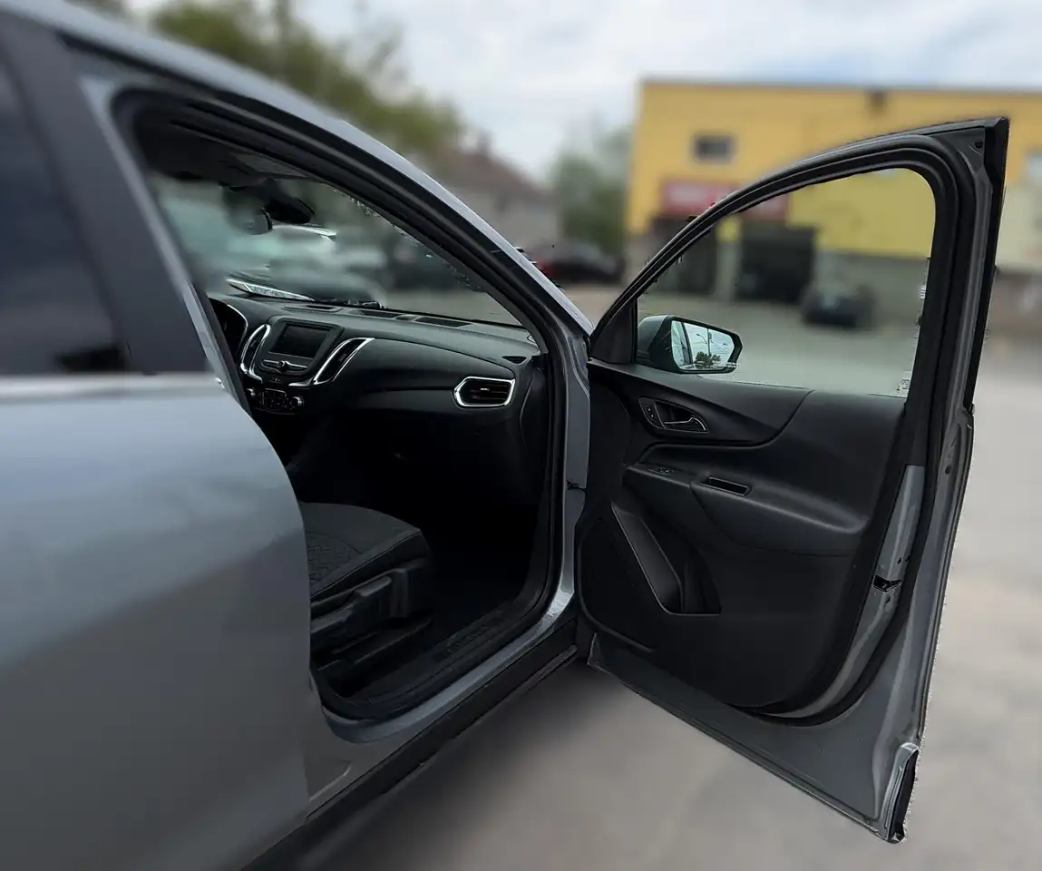 Chevrolet Equinox photo Chevrolet Equinox