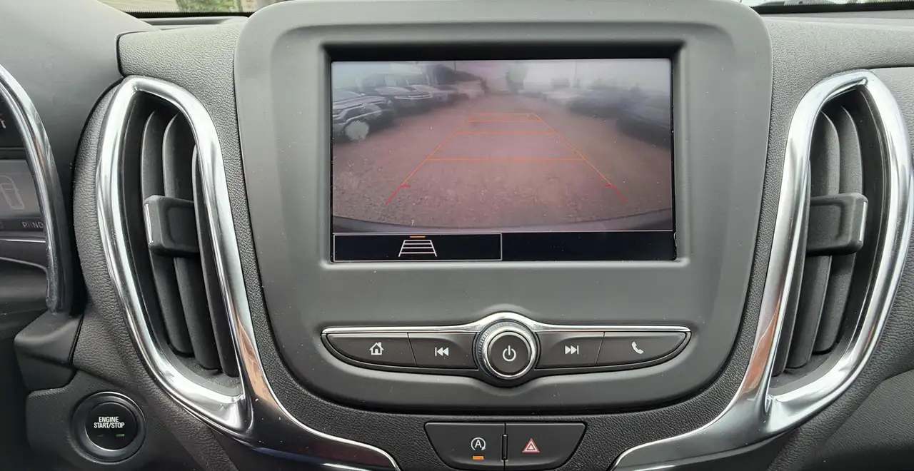 Chevrolet Equinox photo Chevrolet Equinox