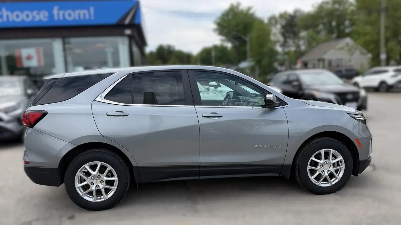 Chevrolet Equinox photo Chevrolet Equinox