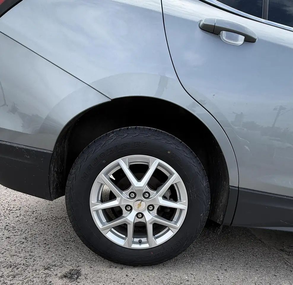 Chevrolet Equinox photo Chevrolet Equinox