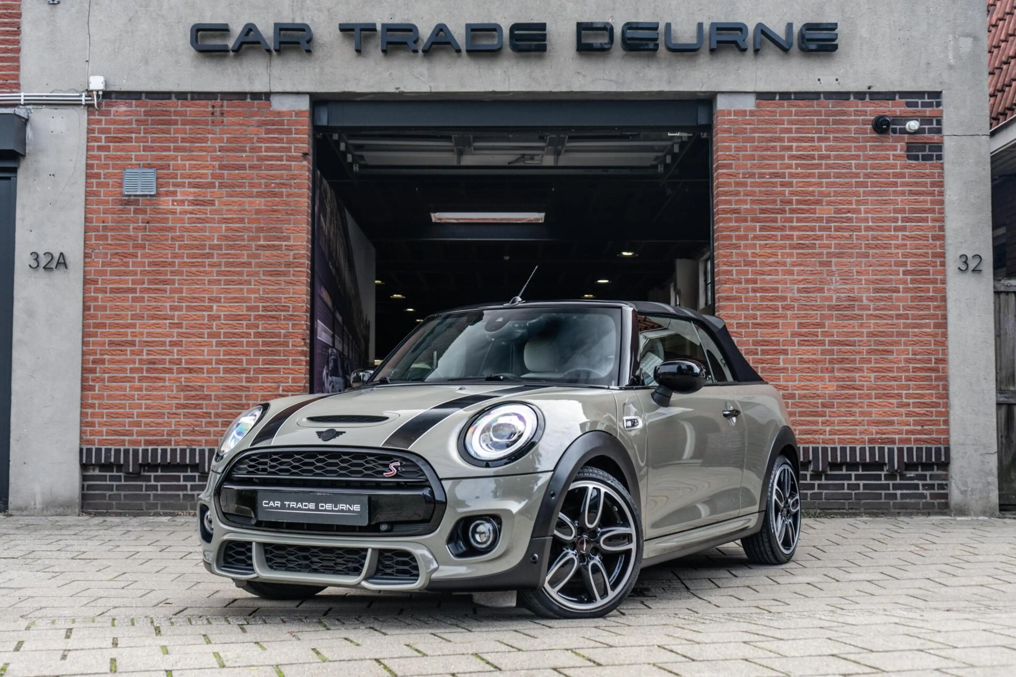 MINI John Cooper Works Cabrio 2.0 S JCW Camera / Keyless / Leder