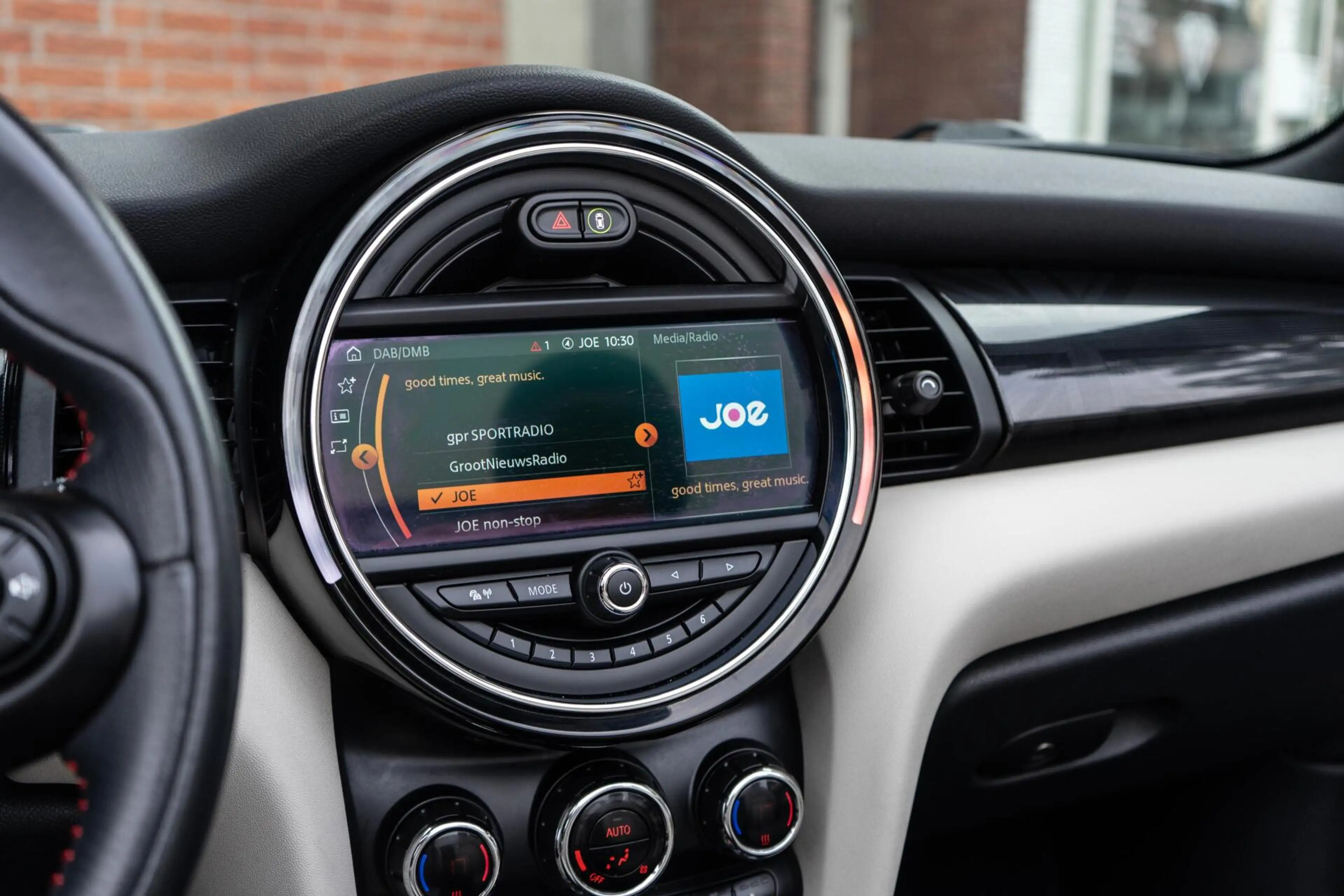 MINI John Cooper Works Cabrio 2.0 S JCW Camera / Keyless / Leder — photo 15