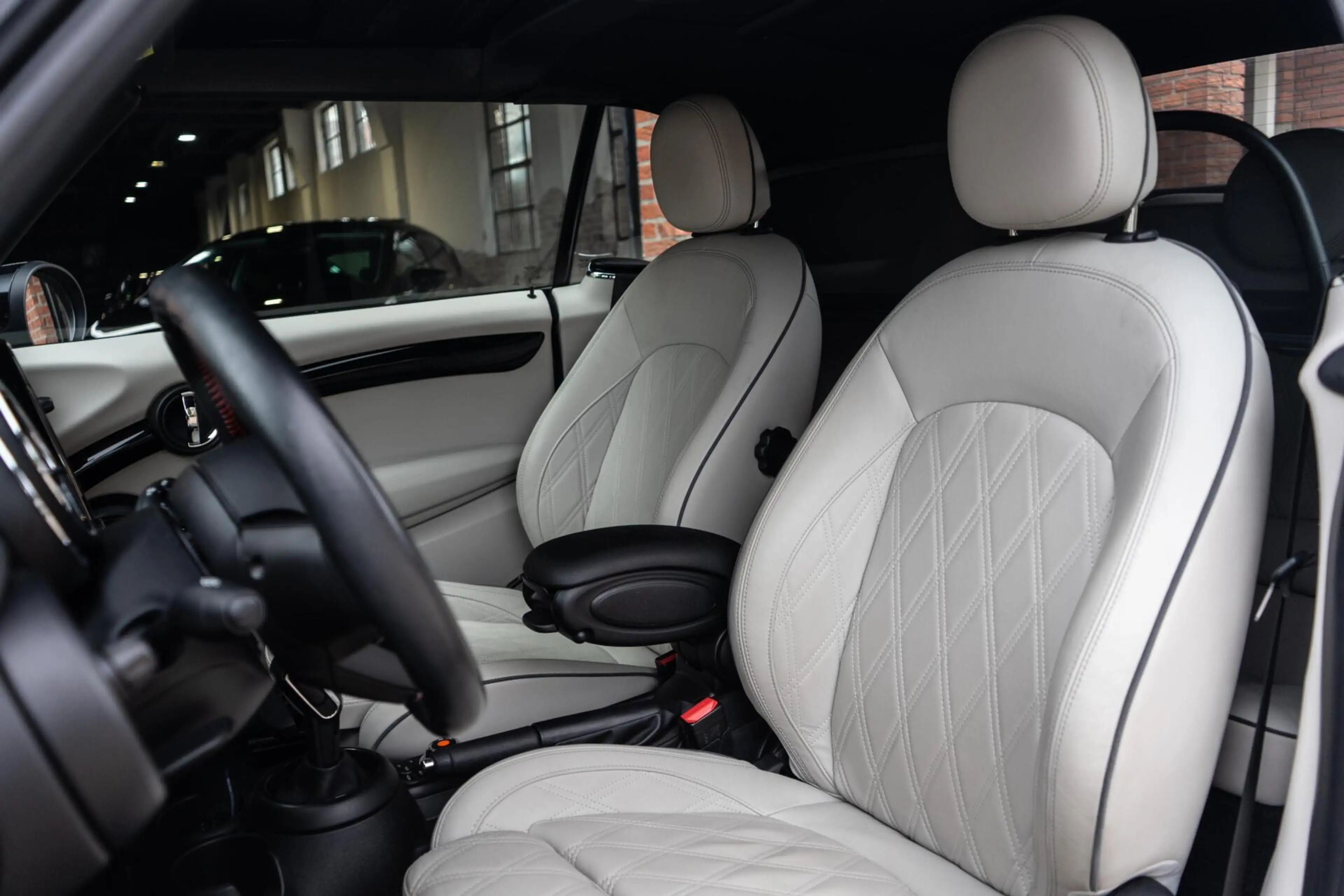 MINI John Cooper Works Cabrio 2.0 S JCW Camera / Keyless / Leder — photo 9