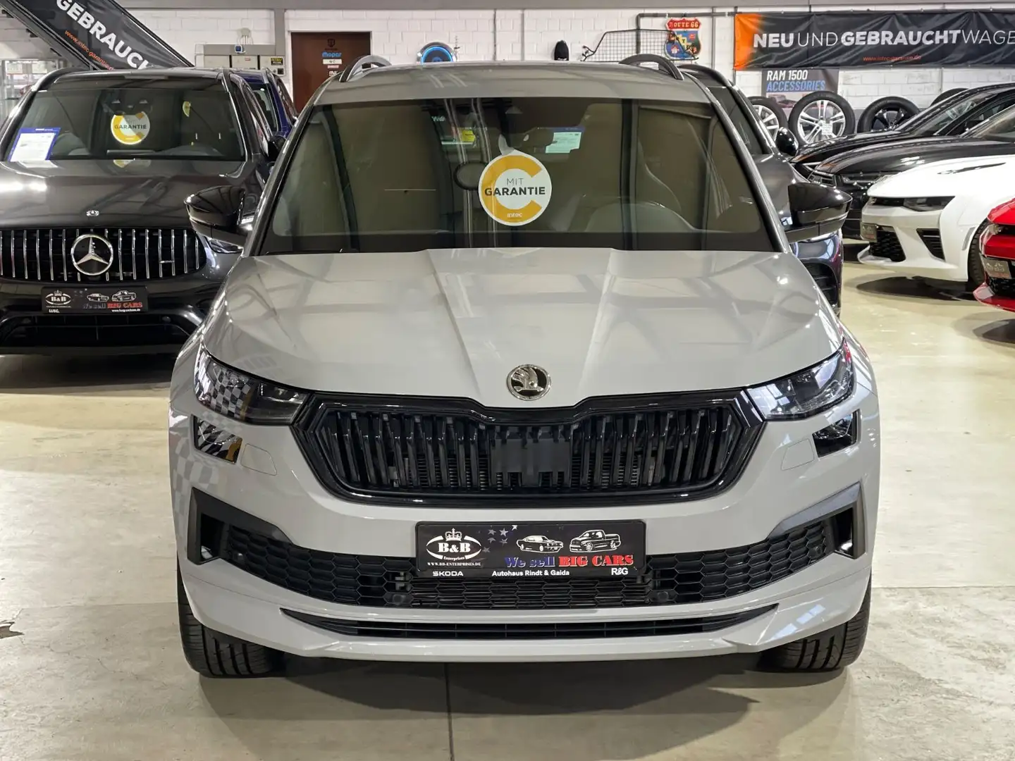 Skoda Kodiaq SPORTLINE+4X4+SHZ+AHK+UNFALLFREI+1J.GARANTIE Gris - 2