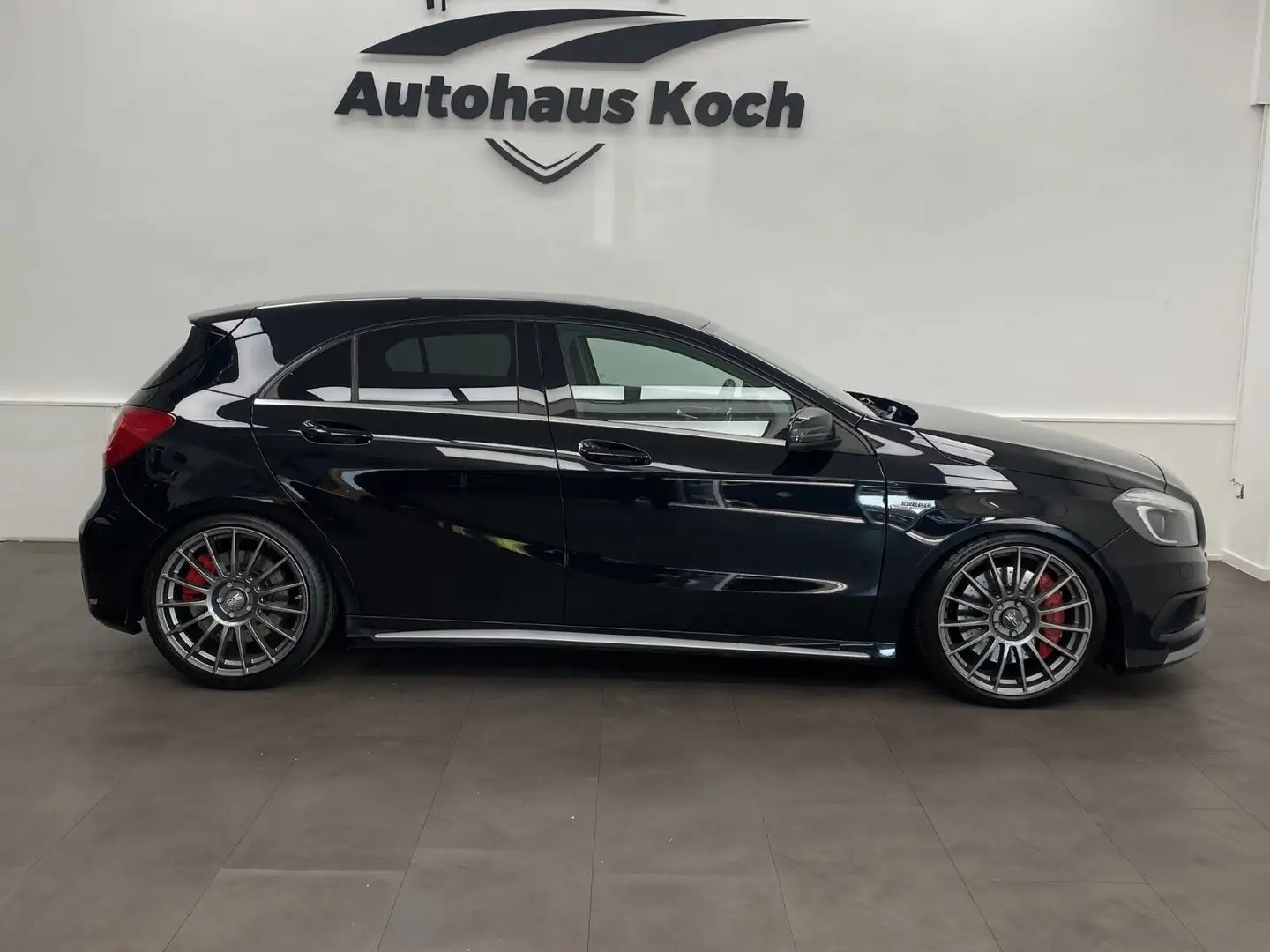 Mercedes-Benz A 45 AMG 4MATIC - #BILDHÜBSCH & #NEUWERTIG!" Černá - 2