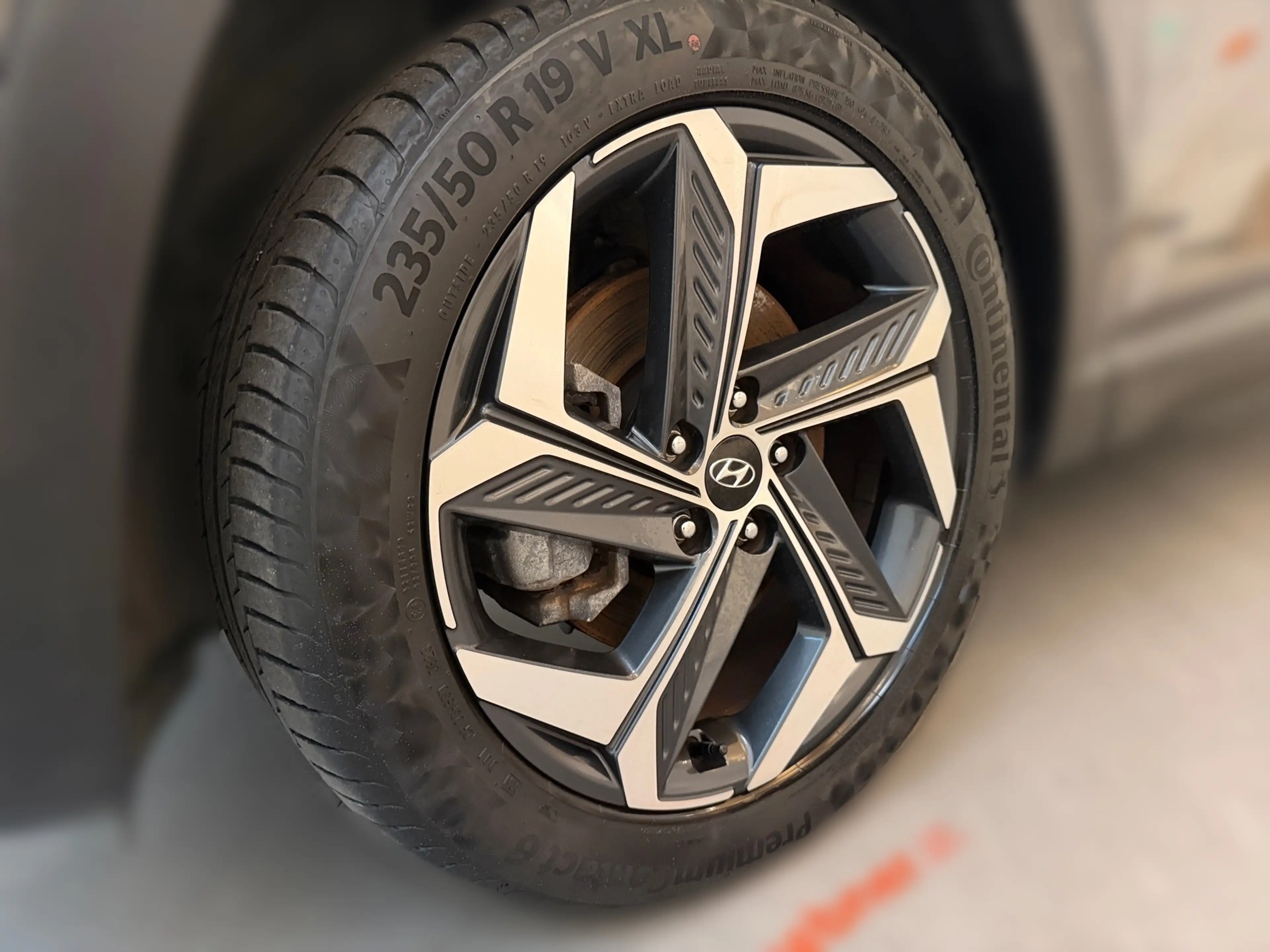 Hyundai TUCSON 1,6 CRDI 4WD 48V Prestige Line DCT AHK+360°KAM+LE — photo 10