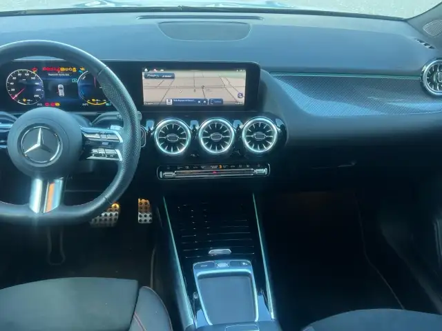 Mercedes-Benz Gla view 8