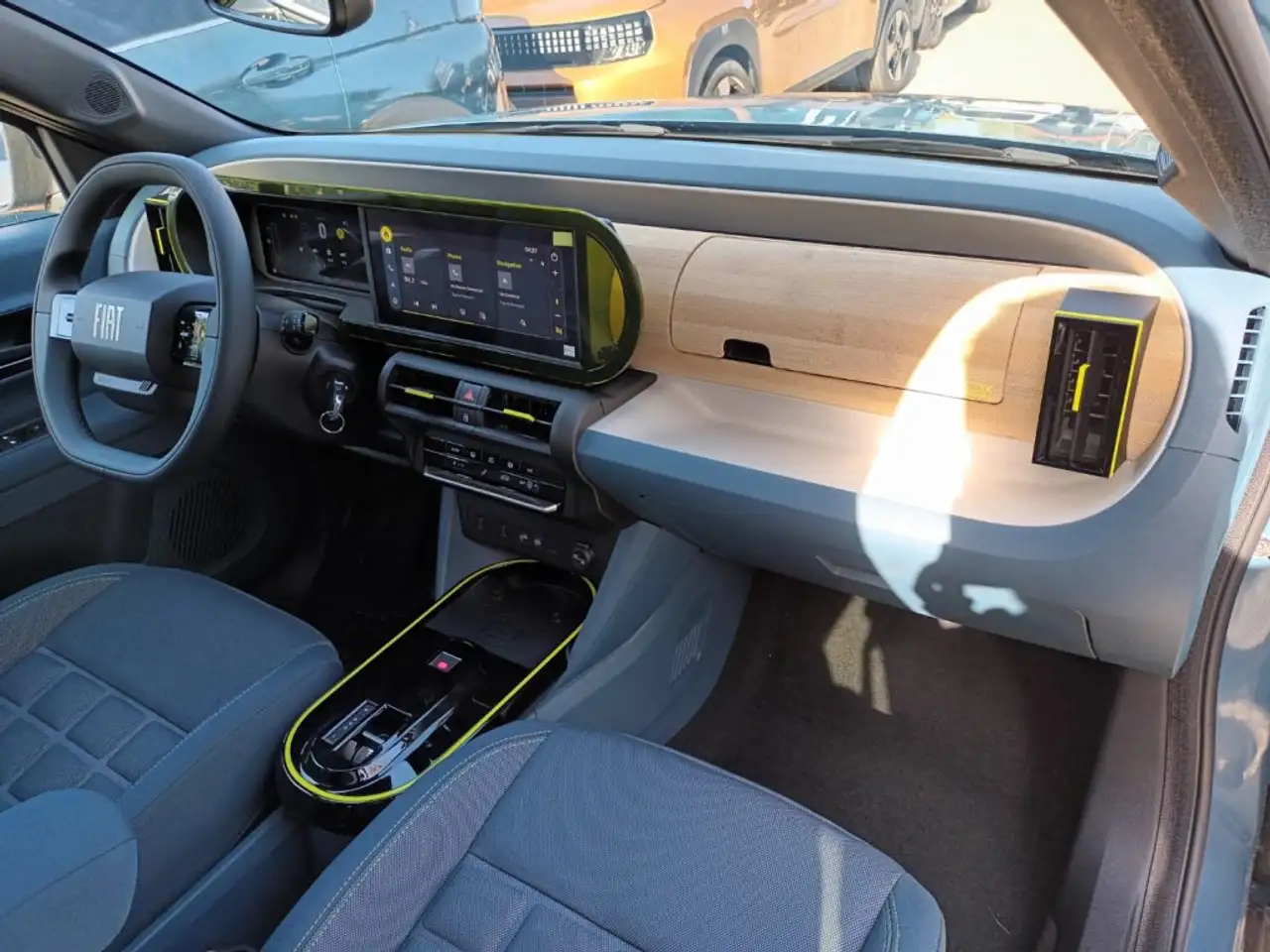 Fiat Grande Panda 1200 HYBRID LA PRIMA 110CV AUT NAV CARPLAY CAM"17 7