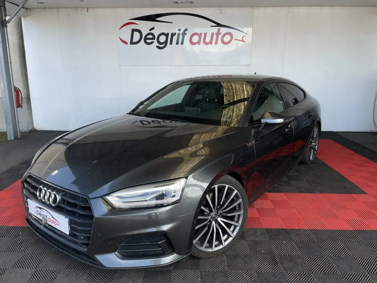 Audi A5 40 TFSI 190 S tronic 7 Szary - 1