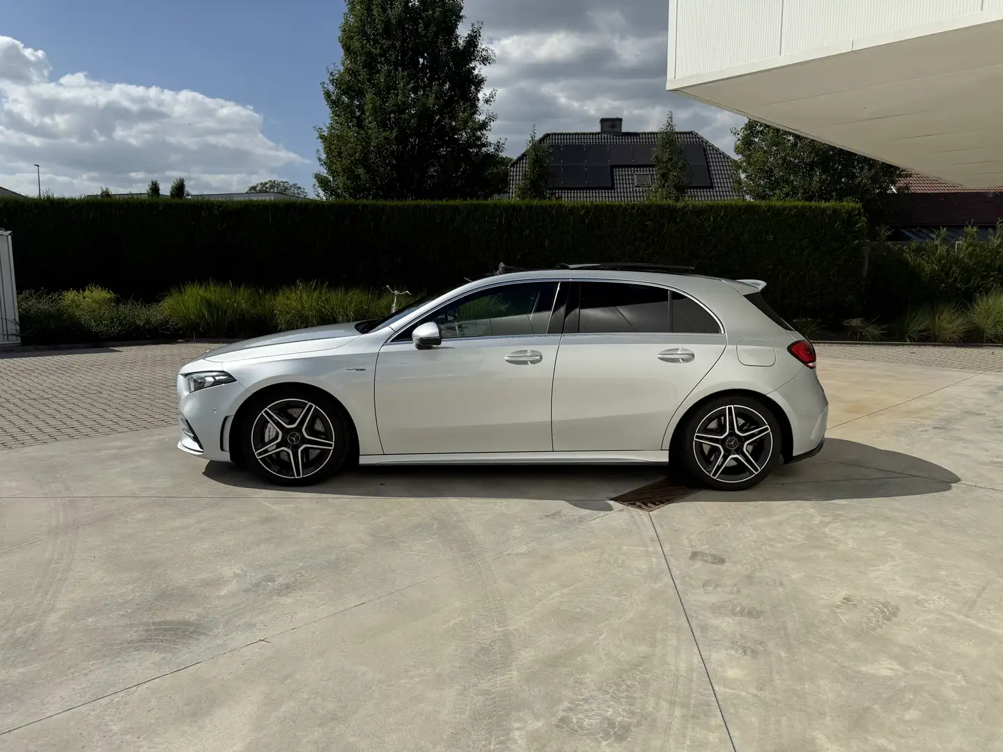 Mercedes-Benz A 35 AMG 4-Matic - 2