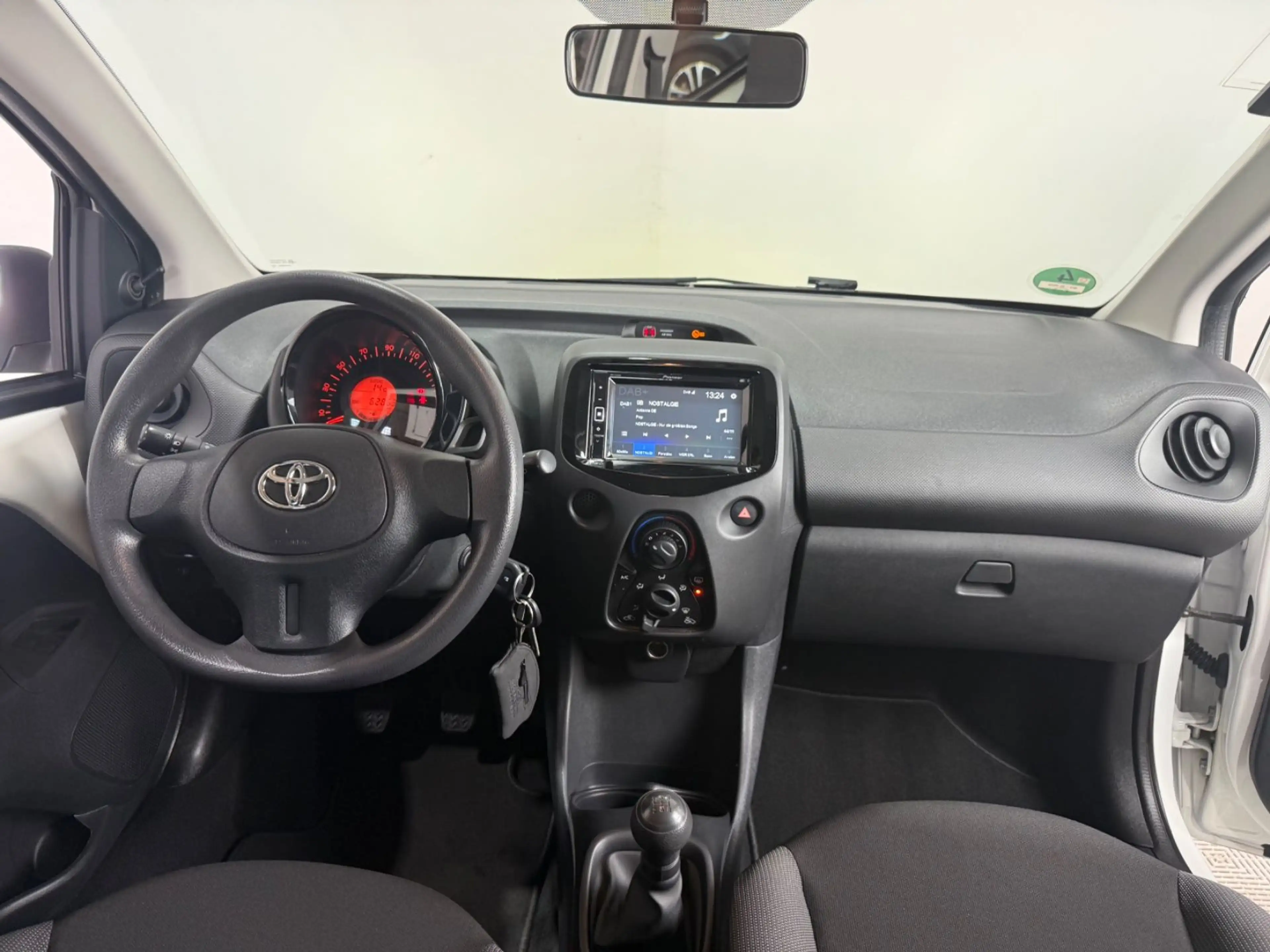 Toyota Aygo 1,0-l-VVT-i x-business°Klima° — photo 9