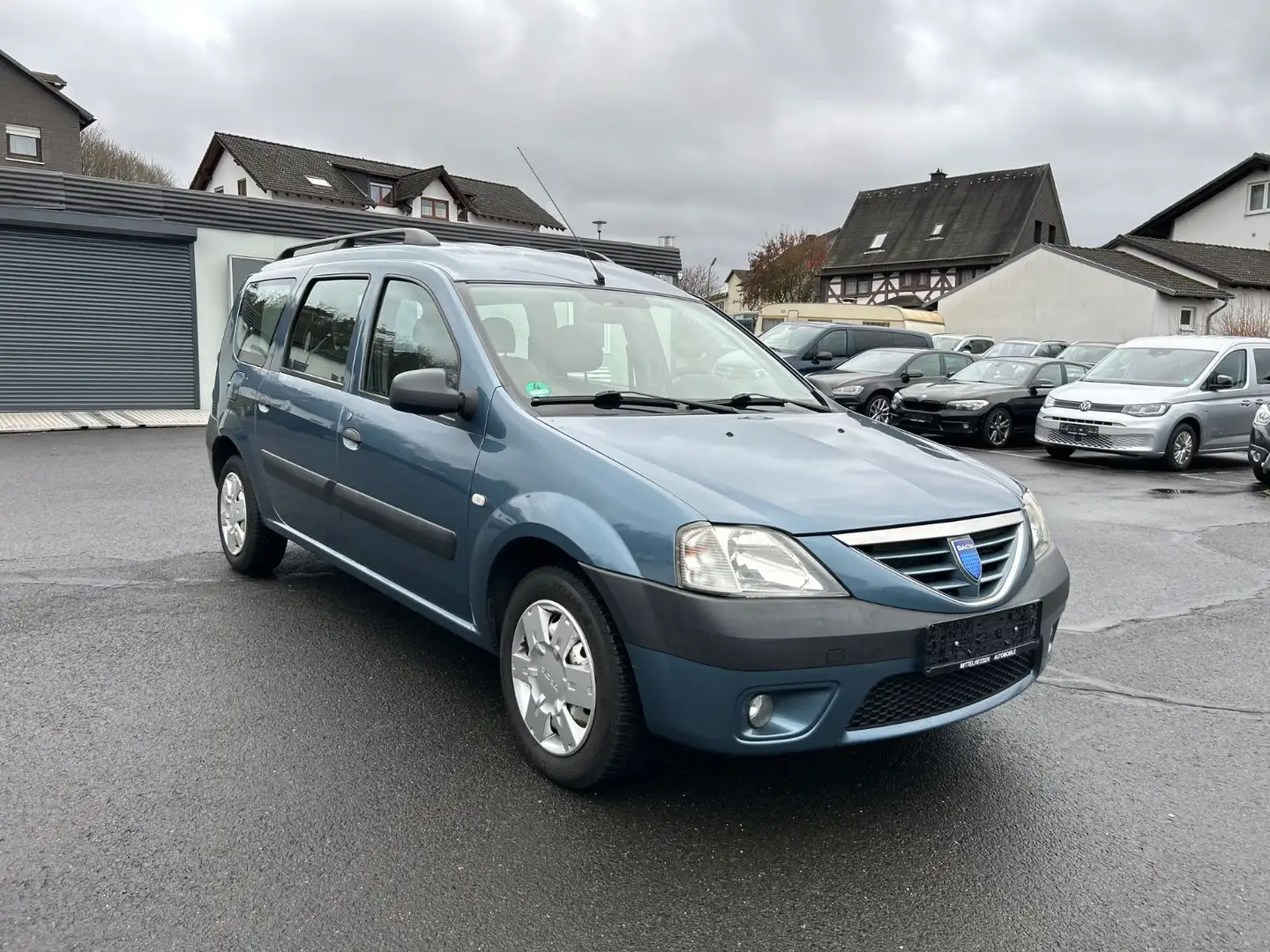 Dacia Logan Laureate 1.HAND/KLIMA/TÜV NEU/KUPPLUNG NEU - 2