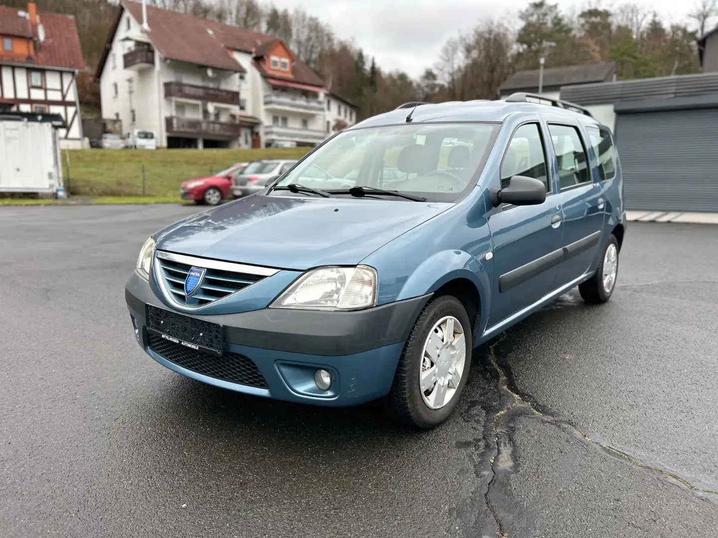 Dacia Logan Laureate 1.HAND/KLIMA/TÜV NEU/KUPPLUNG NEU - 1