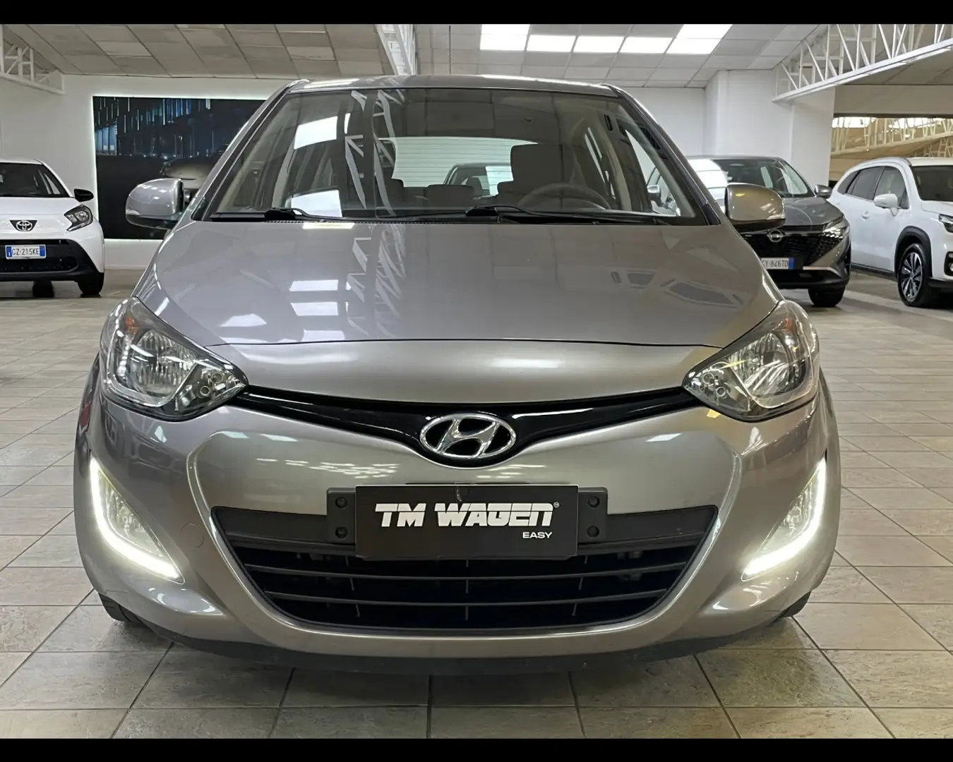 Hyundai i20 1.2 5p. Classic 85CV 2013 * NEOPATENTATI * Grey - 2