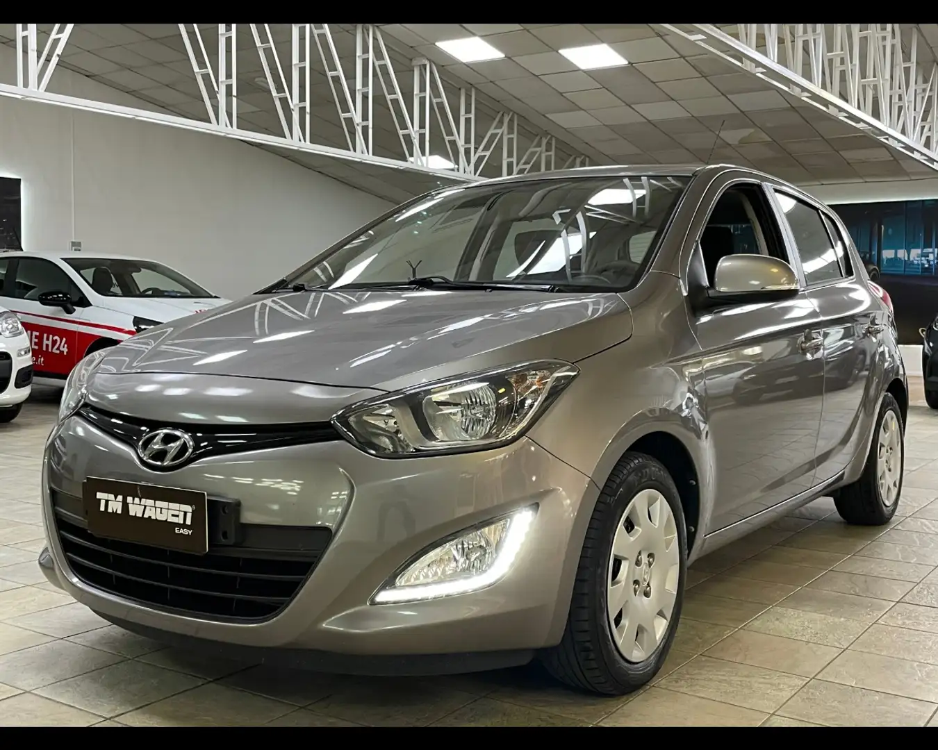 Hyundai i20 1.2 5p. Classic 85CV 2013 * NEOPATENTATI * Grey - 1