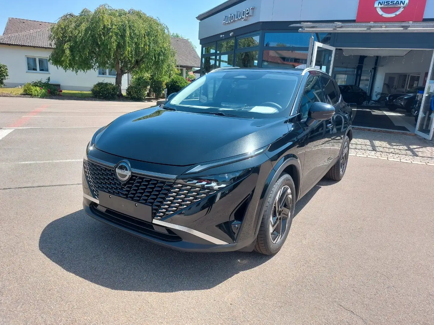 Nissan Qashqai 1,3 MHEV N-Connecta, Winter, Komfort Schwarz - 1