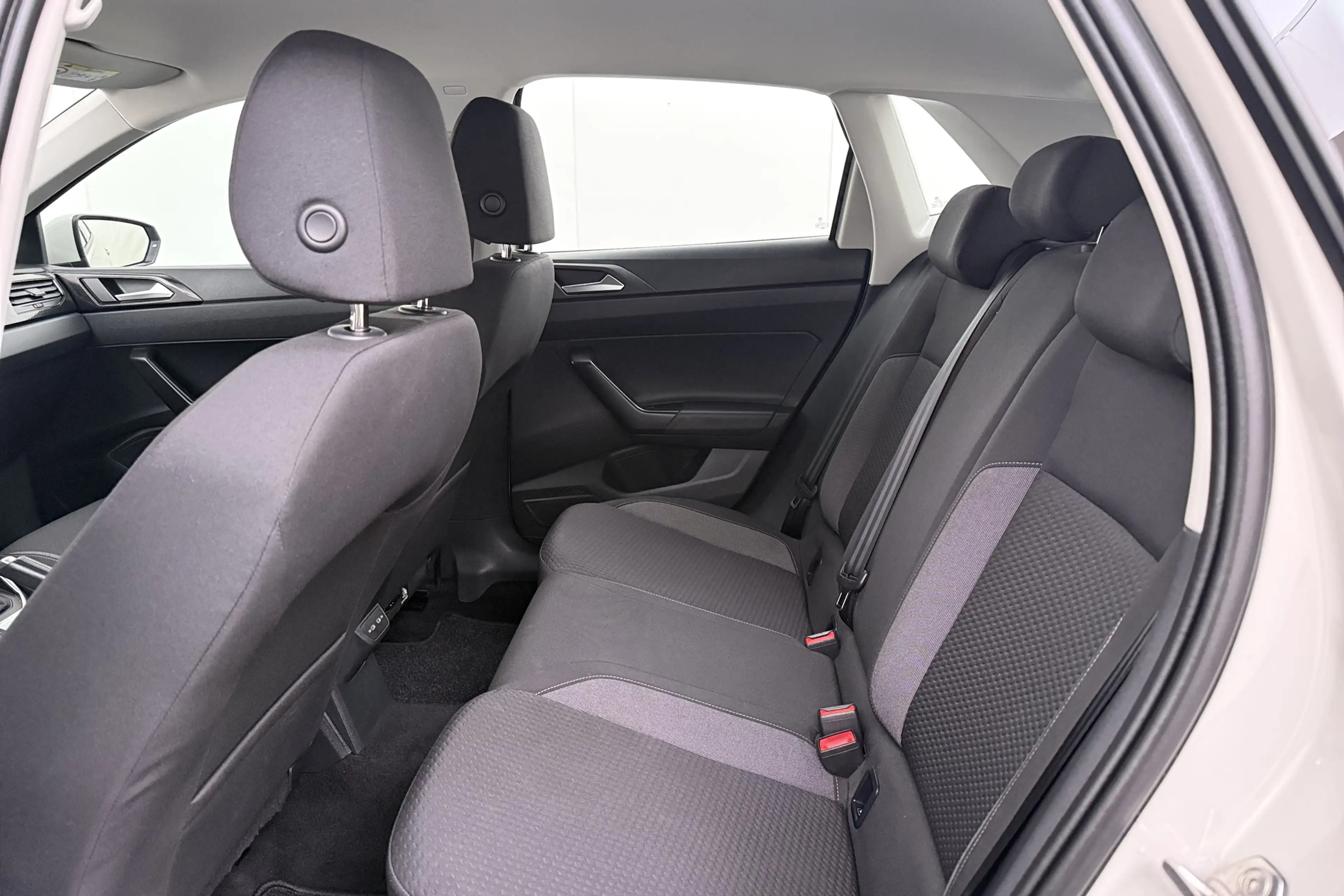 Volkswagen Polo 1.0 96 PK TSI Business NW-Model Camera Carplay DAB — photo 12