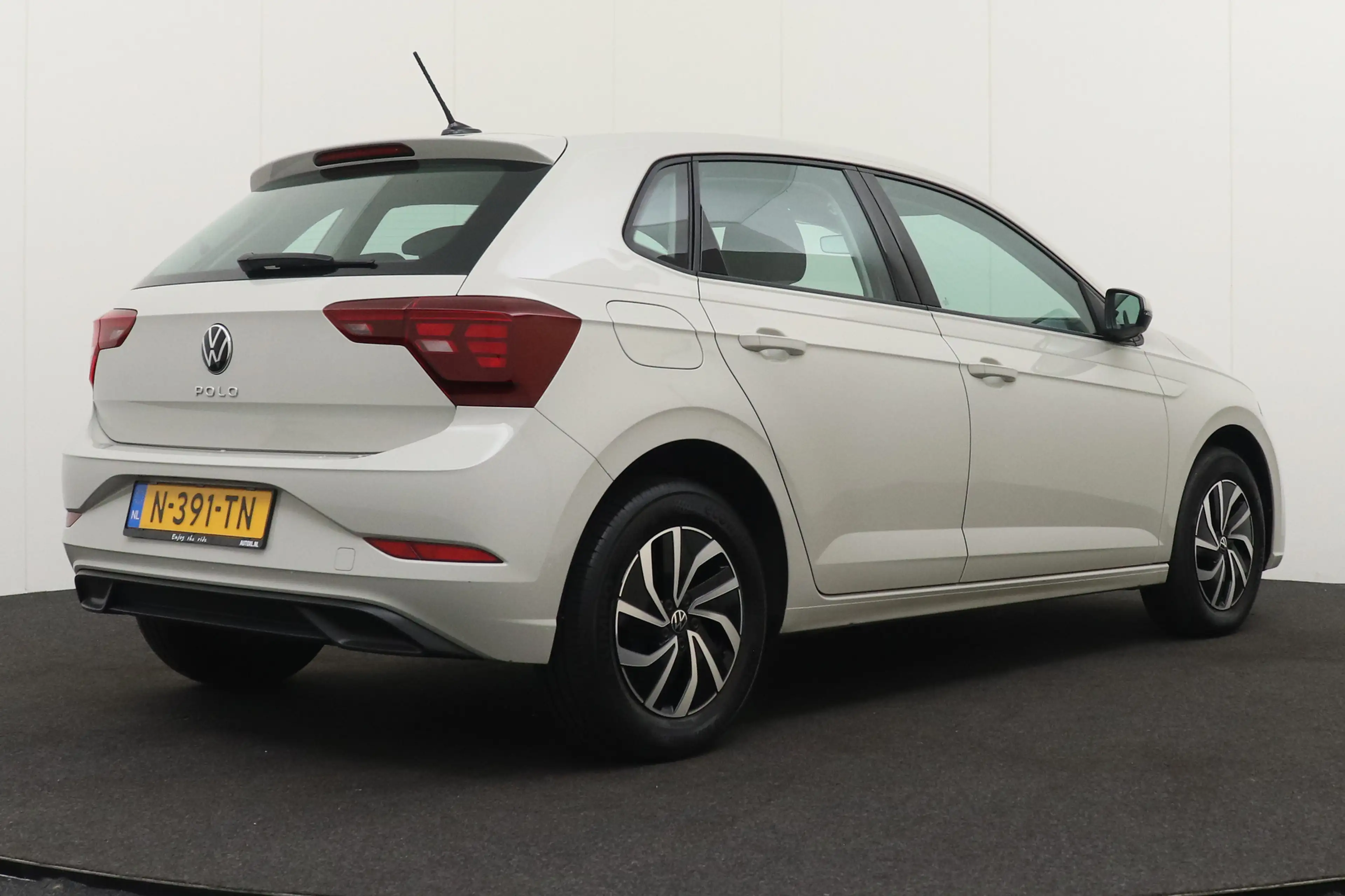Volkswagen Polo 1.0 96 PK TSI Business NW-Model Camera Carplay DAB — photo 2