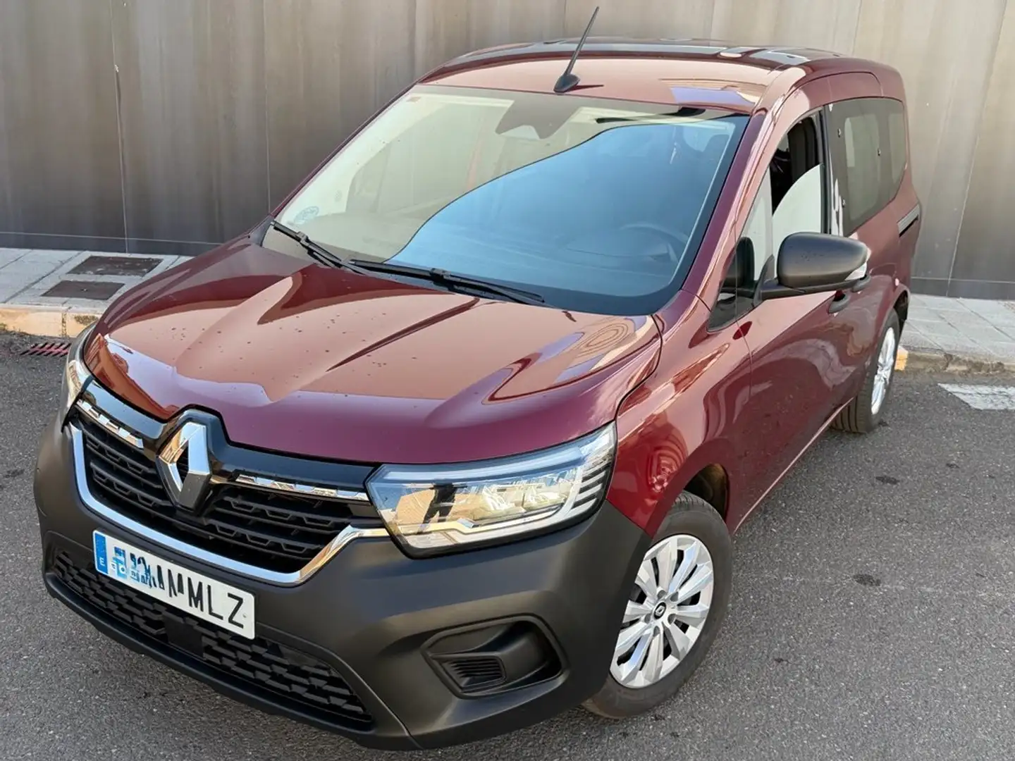 Renault Kangoo Authentic 1.5 blue dci 70kw (95cv) Burdeos - 2