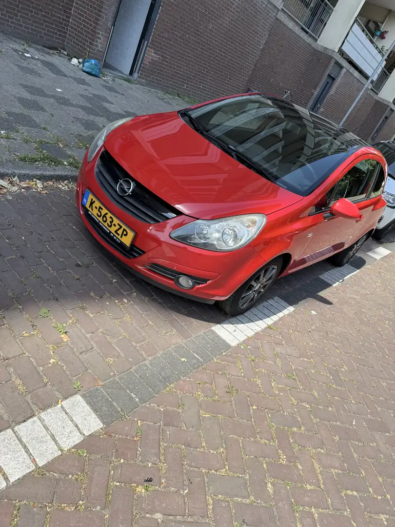 Opel Corsa 1.2-16V Enjoy Rood - 1