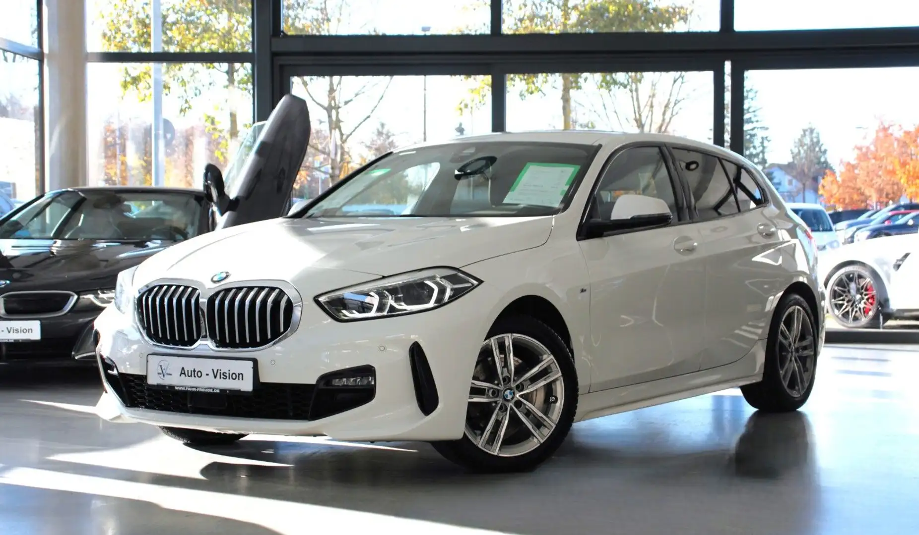 BMW 118 i M Sport (F40) *LED*PDC*Navi*AppleCP*Android Weiß - 1