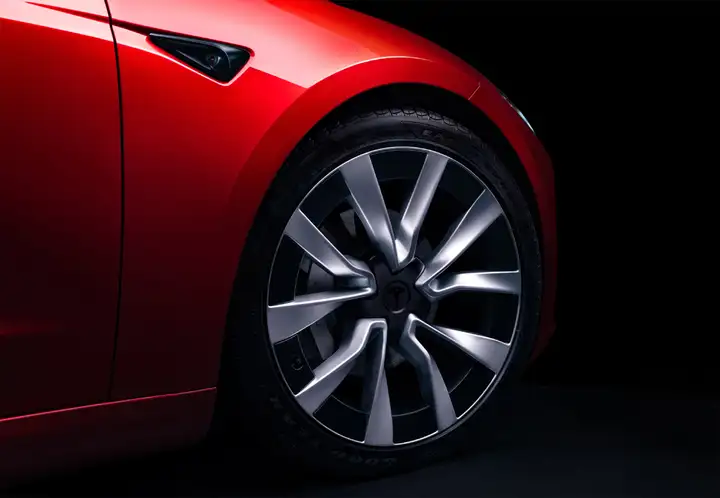 Tesla Model 3 2023, foto 21