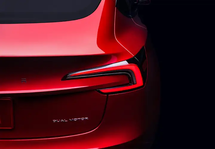Tesla Model 3 2023, foto 23