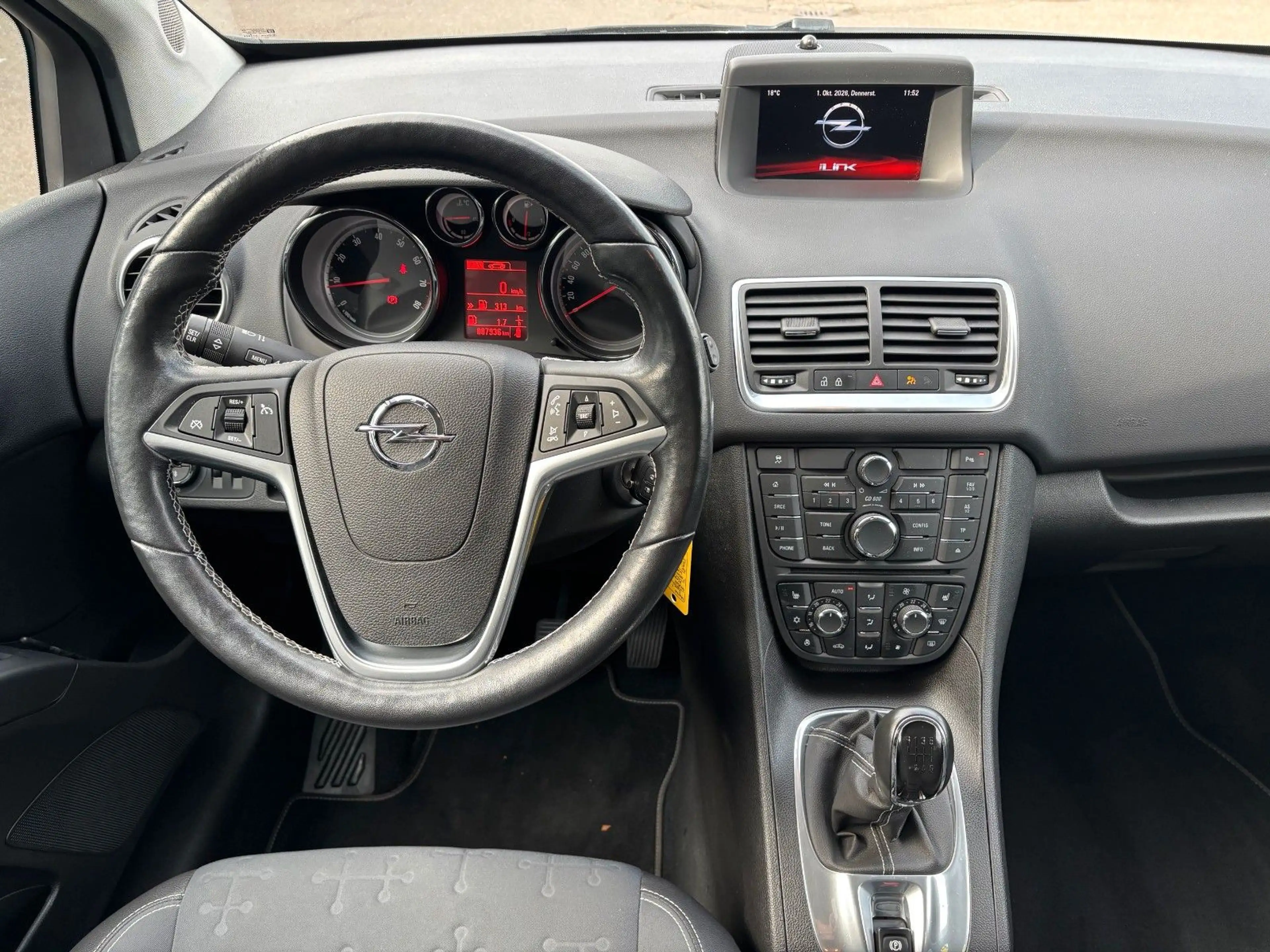 Opel Meriva B Innovation — photo 4