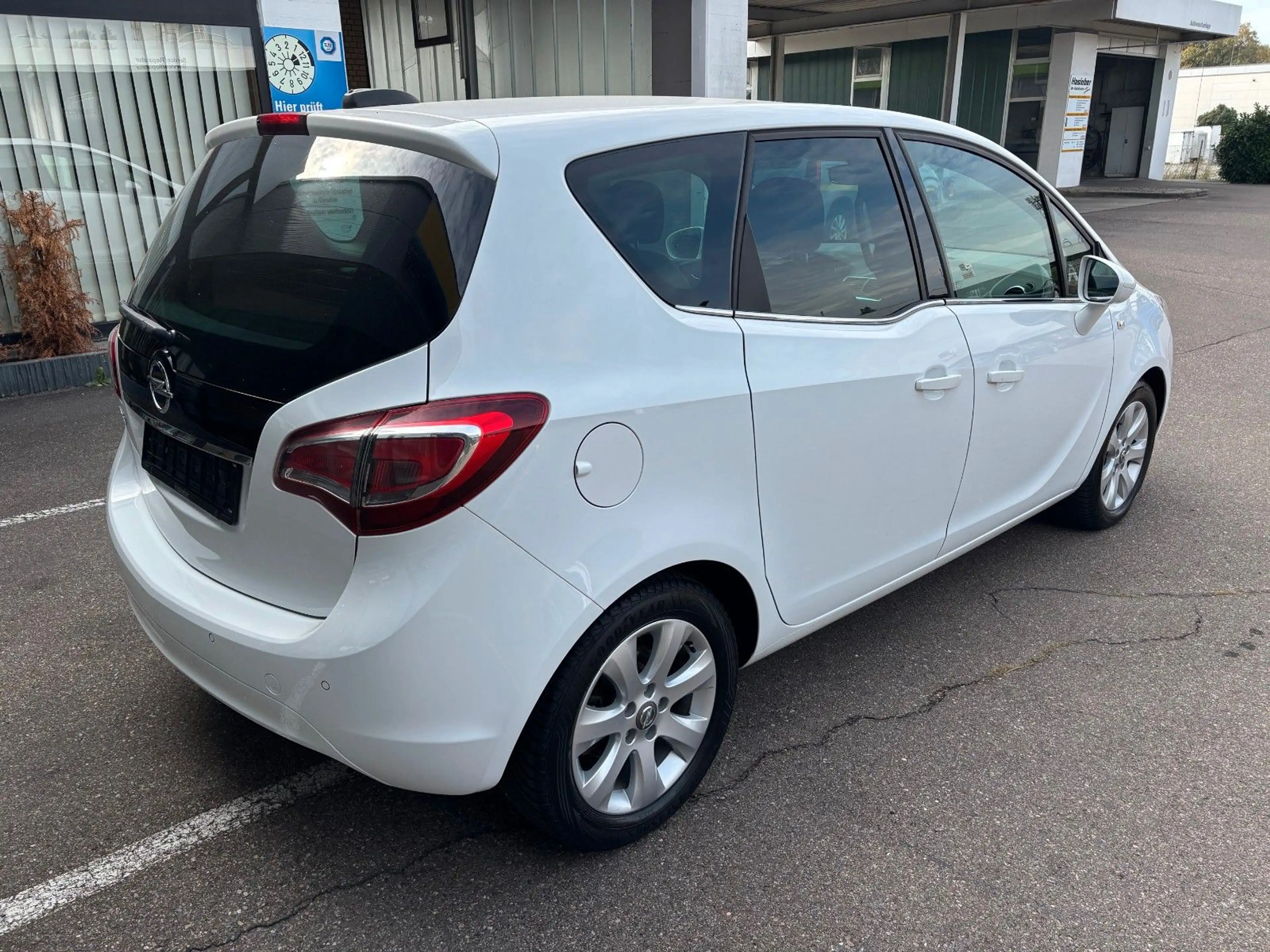 Opel Meriva B Innovation — photo 3
