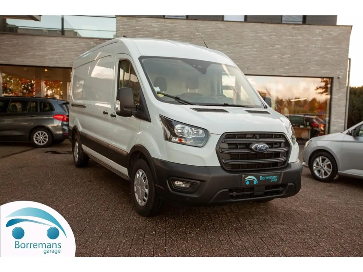 Ford Transit 2T 330 L3H2 ecoblue 130 trend business Blanc - 1