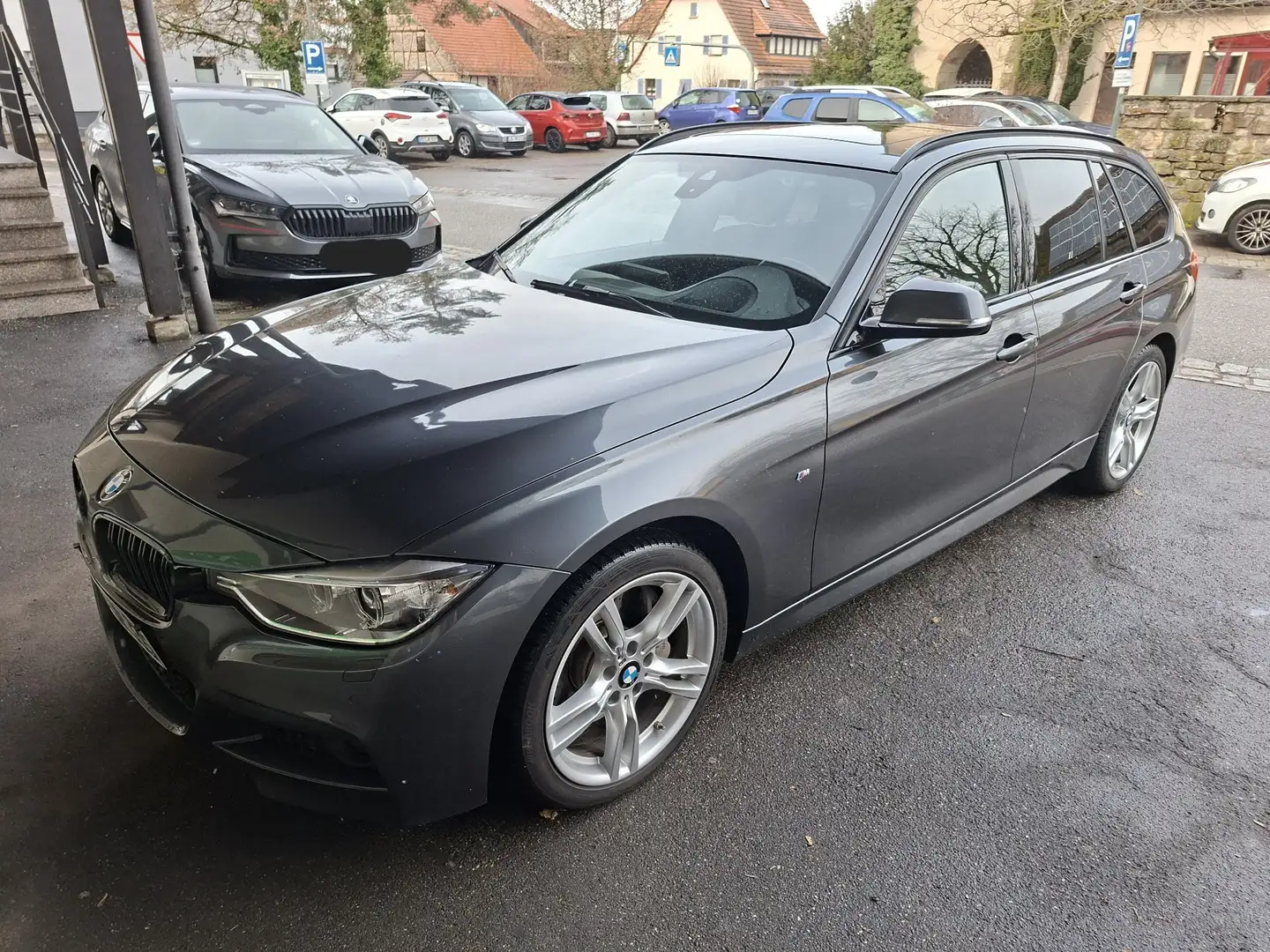 BMW 335 335i Touring xDrive Aut. Grau - 1