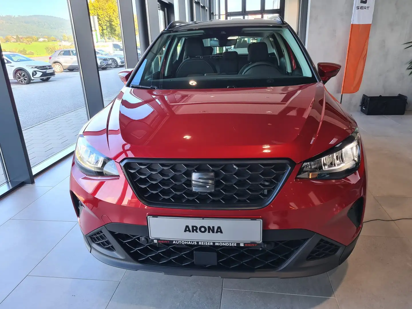 SEAT Arona Style Edition 1.0 TSI DSG Rojo - 2