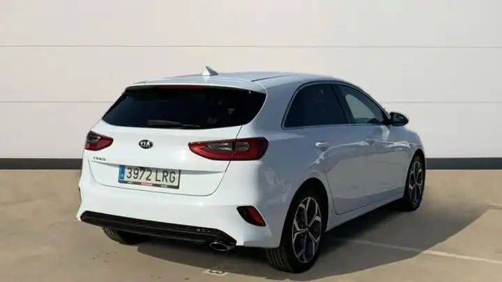 Kia cee'd 5p 1.0 T-GDi Concept 2021, foto 4