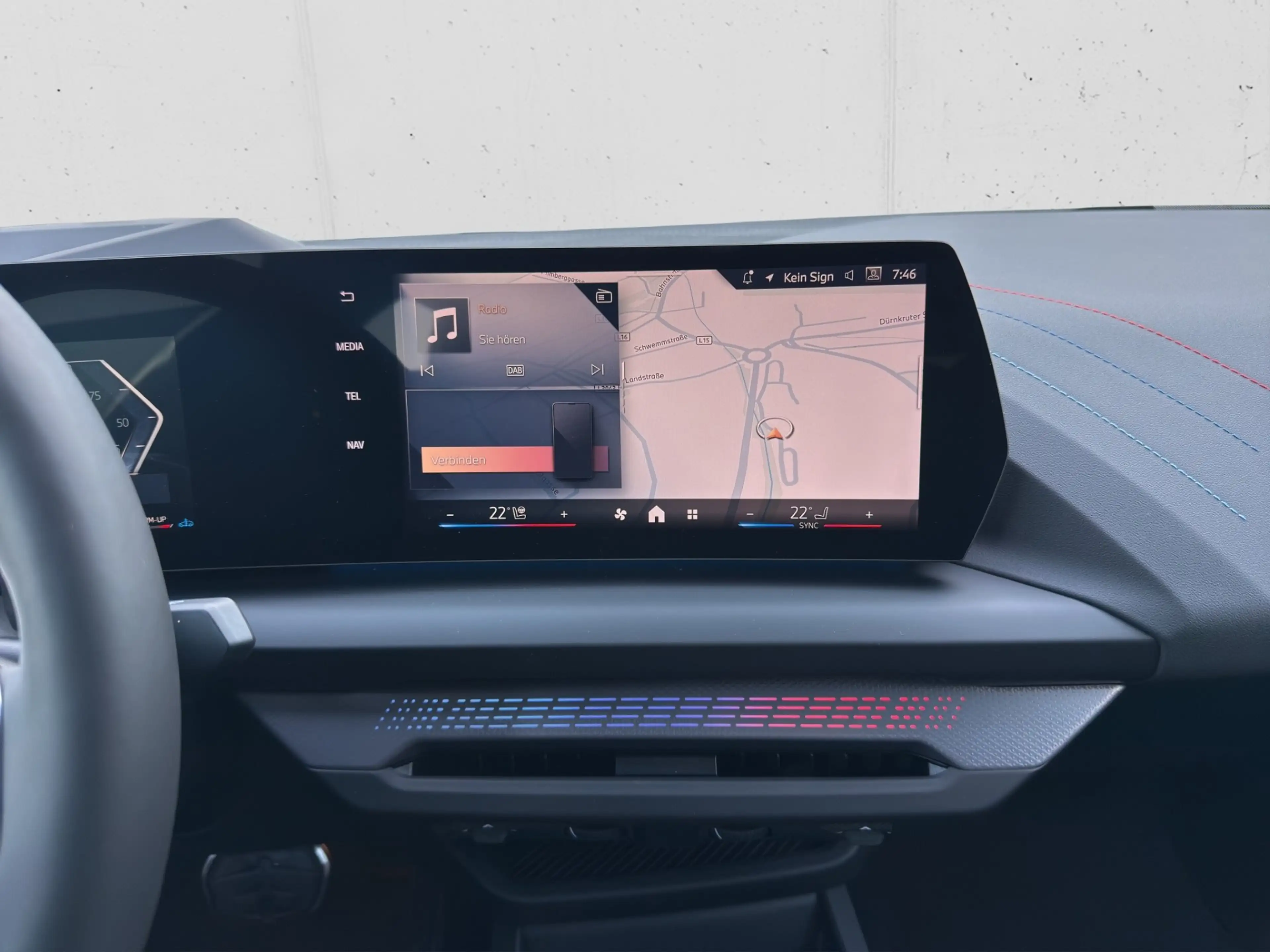 BMW 220 i — photo 13