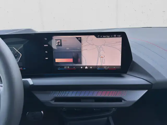 BMW 2 Series view 13