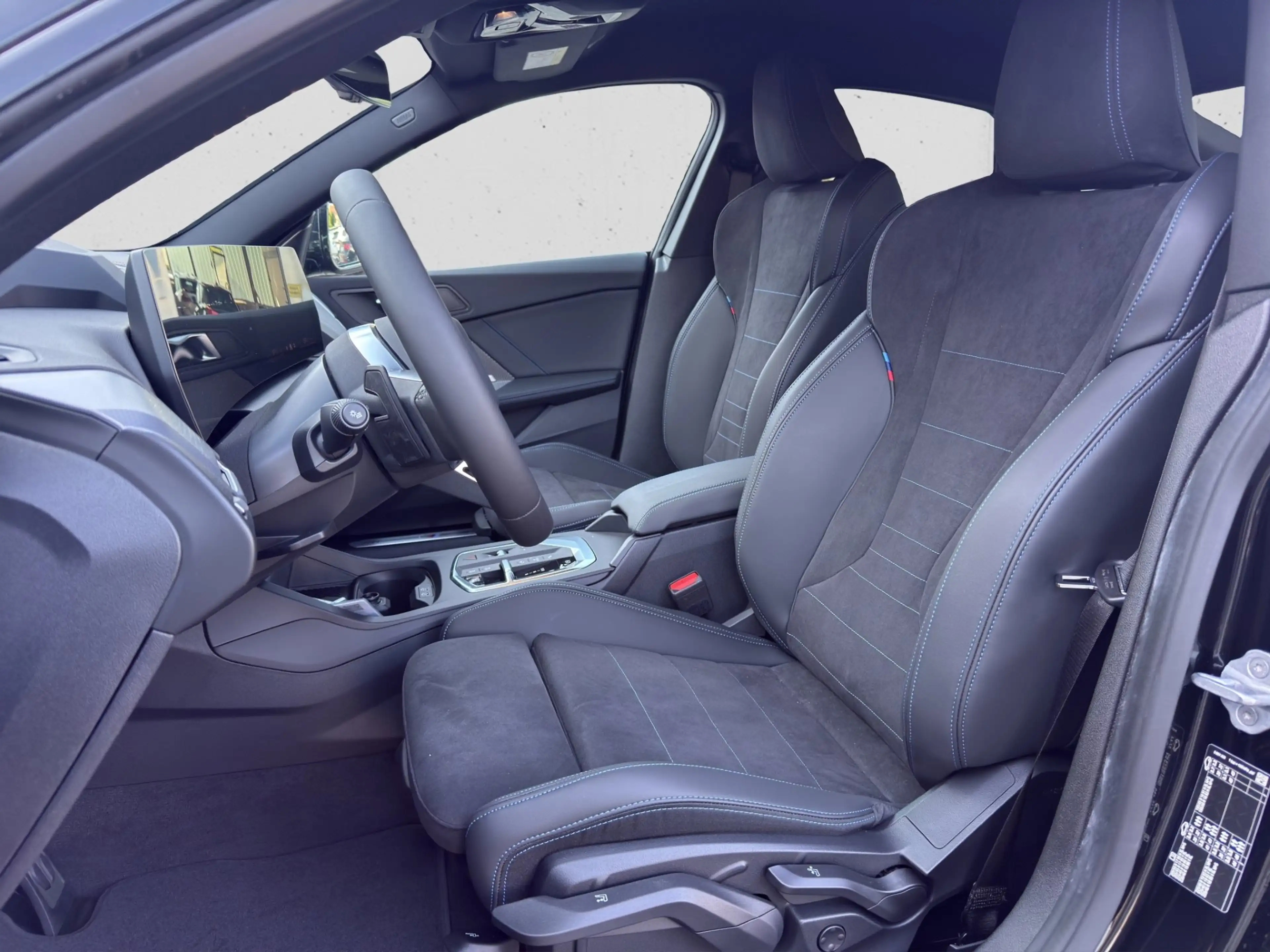 BMW 220 i — photo 8