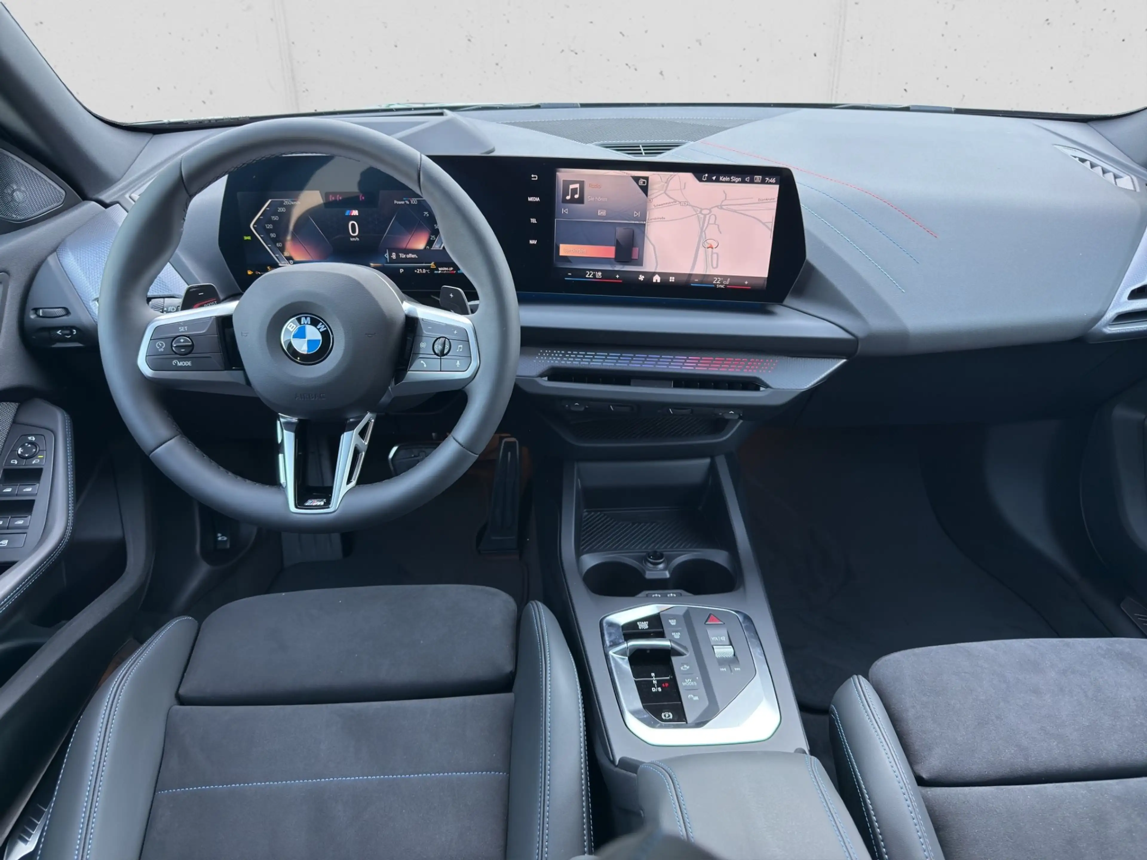 BMW 220 i — photo 12