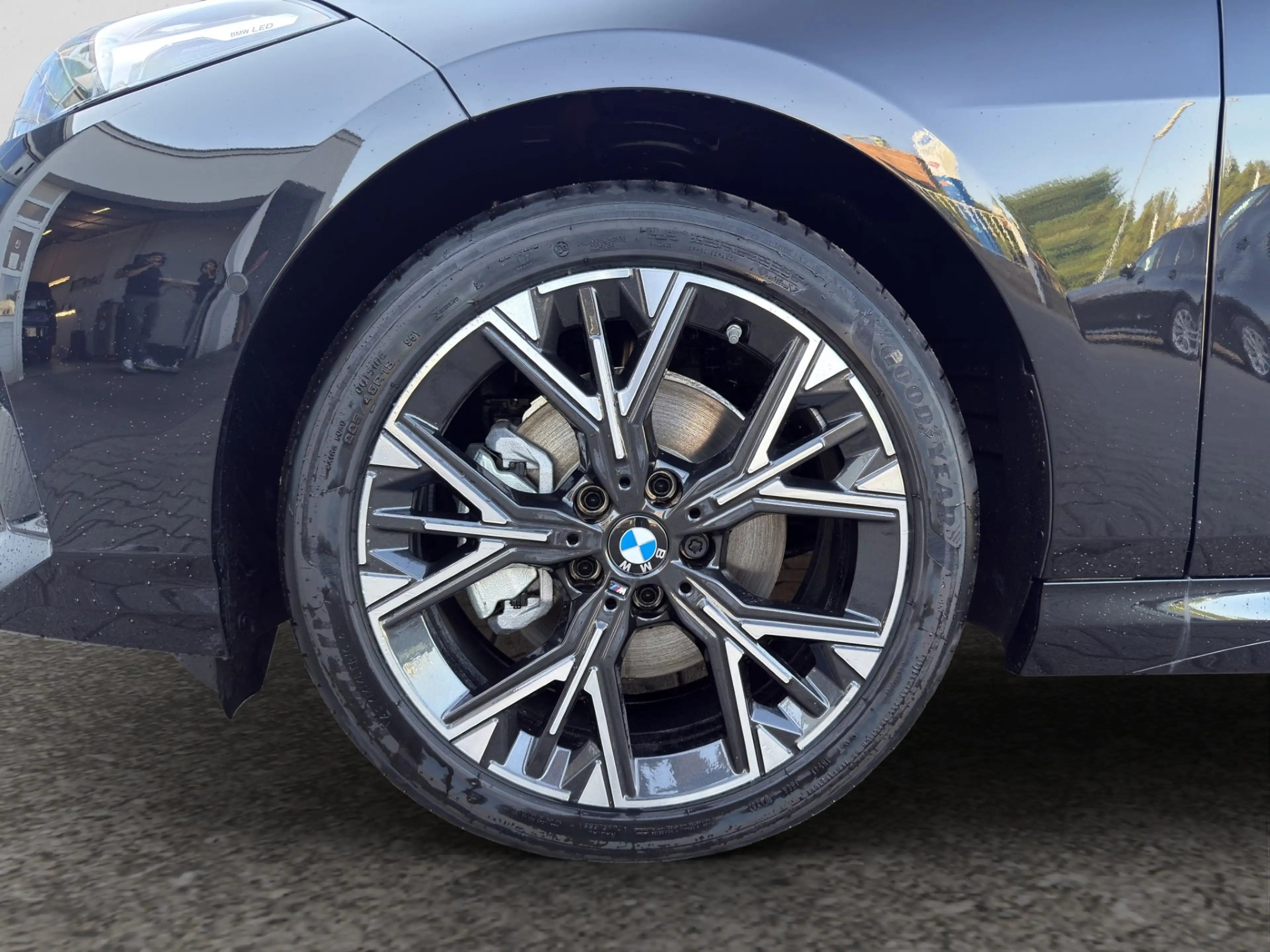 BMW 220 i — photo 7