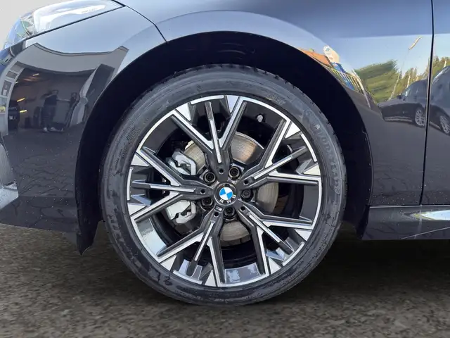 BMW 2 Series view 7