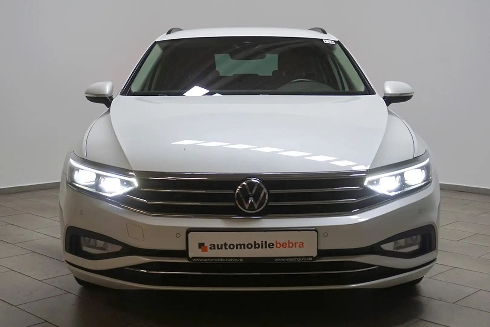 Volkswagen Passat 2.0TDI DSG Business Virtual AHK Standhz Blanc - 2